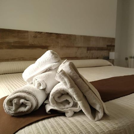Hotel Tres Estrellas Casa Maribona Gela El Puente  Zewnętrze zdjęcie
