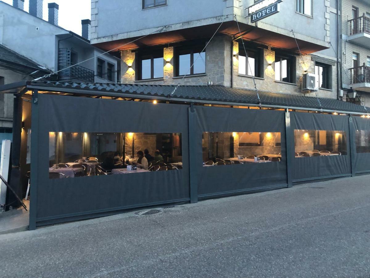 Hotel Tres Estrellas Casa Maribona Gela El Puente  Zewnętrze zdjęcie